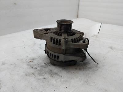 Alternador Toyota Tacoma 2005-2015 4,0 L - OEM Foto 1 de 3