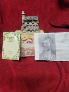 David Winter Cottages British Traditions BURN'S READING ROOM Box Hand Painted - Picture 1 of 6