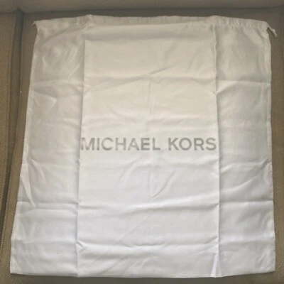 "Bolsa antipolvo con cordón Michael Kors 21,5"" tela satinada cuadrada para almacenamiento de billetera nueva" Foto 1 de 4
