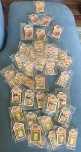 Home Depot Kids Workshop Pin - Anzeigetafel - NEU & versiegelt - 43 Stück - Bild 1 von 8