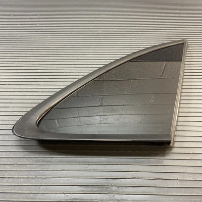 2015-2024 Porsche Macan 95B vidro traseiro direito quarto janela fabricante de equipamento original 67 caracteres - Imagem 1 de 4