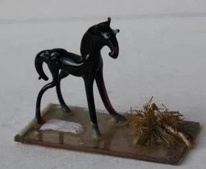 Estatuilla de vidrio arte carnaval soplado a mano caballo artesanía negra de colección -- - Imagen 1 de 1