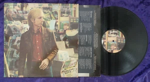 Tom Petty - Hard Promises - US LP + CARD OIS + INSERT - GOLD STAMPED "MCA-1479" - Picture 1 of 3
