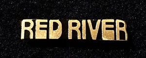 RED RIVER Skiing Ski Pin Badge NEW MEXICO NM Resort Souvenir Travel - Picture 1 of 3
