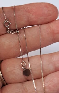 9ct White Gold Adjustable Heart Slider Box Chain HALLMARKED Adjusts 18-22 Inches - Picture 1 of 8
