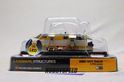 WOODLAND SCENICS N SCALE SUNNY DAYS TRAILER BUILDING scenery train WDS4952 NEW - Image 1 of 4