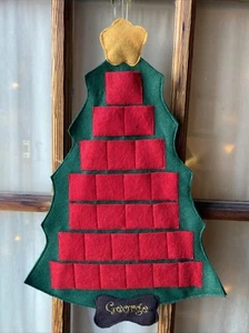 Dog Cat Advent Calendar 25 Treat Pockets Christmas Tree Preowned Hand Crafted - Picture 1 of 5