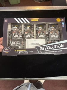 Pacchetto Hobby Box Figurine Calciatori Panini Revolution 2025. - Foto 1 di 2