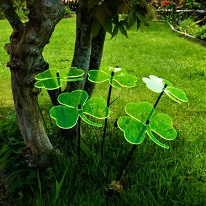 SunCatcher Garden Decor Ornament Set of 5 Shamrocks Glowing Clover Ireland Stake - Picture 1 of 8