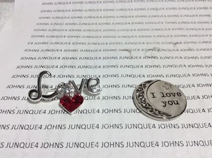 ZINC POCKET TOKEN “I LOVE YOU TO THE MOON” & LOVE LAPEL PIN with Red Heart New - Picture 1 of 4