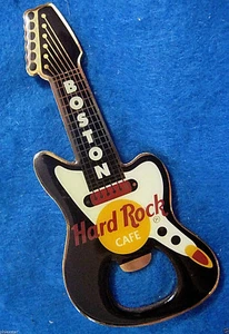 BOSTON BLACK ELECTRIC FENDER BOTTLE OPENER GUITAR FRIDGE MAGNET Hard Rock Cafe - Imagen 1 de 1