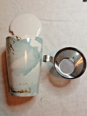 TEA FORTE STEEPING CUP & INFUSOR AZUL/DOURADO/BRANCO 050125B - Imagem 1 de 4