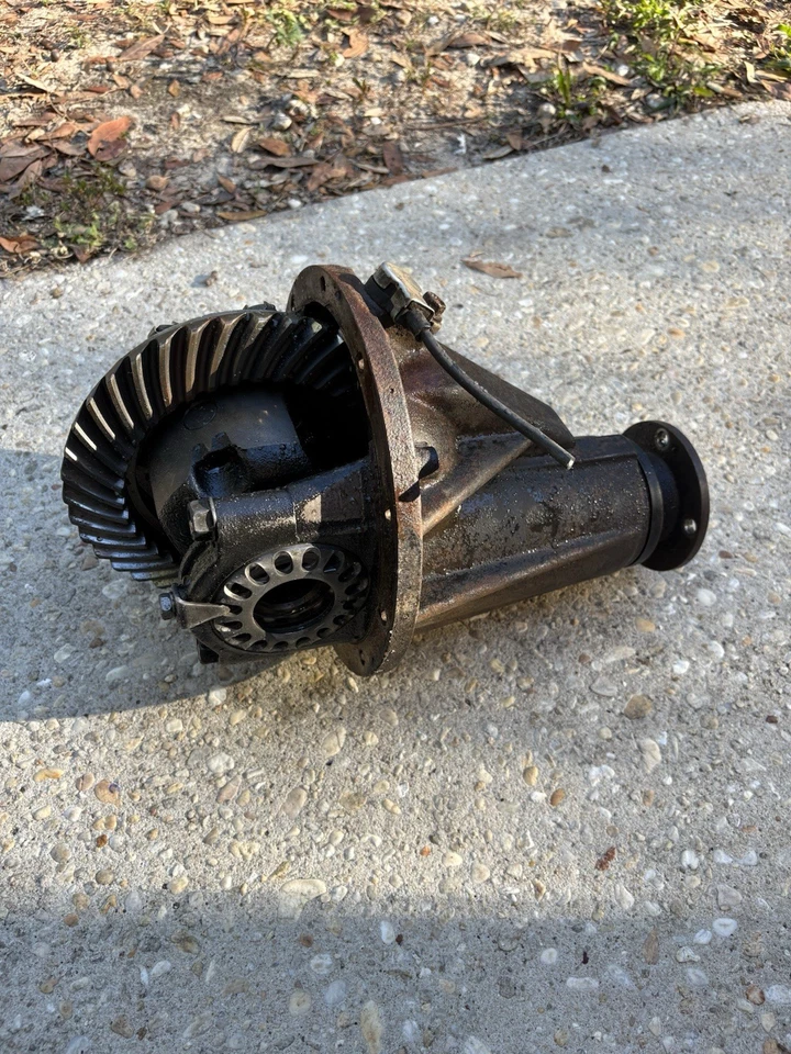 Diferencial portador trasero Toyota 4Runner 1990-1995 tercer miembro relación 3,90 OEM. Foto 1 de 4