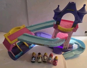 Fisher Price Little People Klip Klop Castle With 5 Horses - Picture 1 of 16