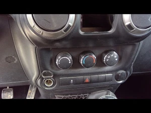 14-18 JEEP WRANGLER Temperature Control LHD VIN W 6th Digit Jk Body 68197430AB  - Picture 1 of 12