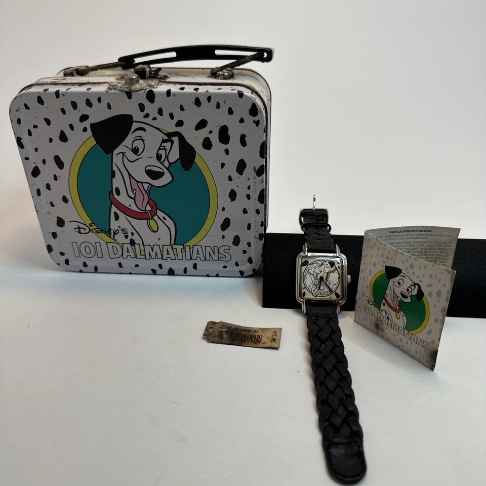 101 Dalmations Reloj Funcionando Con Pin En Fiambrera Lata Disney 3923/5000 Ltd Leer Foto 1 de 4