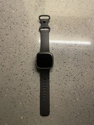 Fitbit Versa 4 - Black/Graphite - Excellent Condition - Image 1 of 4
