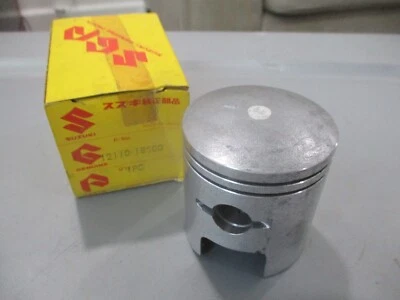 NOS Suzuki OEM Piston STD 1969-1972 T350 Rebel 12110-18500 - Image 1 of 3