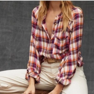 Anthropologie Pilcro luftige Buttondown himbeere kariert Flanell Rüschen weich - Bild 1 von 5