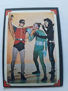1966 TOPPS BATMAN carta posteriore eniddler #36 di 38 conservata 25+ anni un cappero gatto - Foto 1 di 3