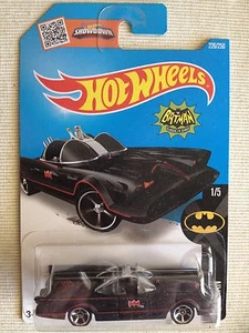 Retro HOT WHEELS #226 1:64 - 1966 Classic Batman TV Series Batmobile - Mint BNIP - Picture 1 of 2