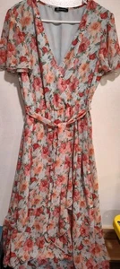 Pretty Garden Damen Wickelkleid Blumen gefüttert Gr. L Midi V-Ausschnitt Kurzarm - Bild 1 von 9