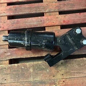 Auger Drive  Universal Mount - Picture 1 of 4