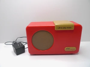 SMPL Musik Player rot Audio System (57010/544RA) mit Bose Adapter (JOD-48U-08A) - Bild 1 von 13