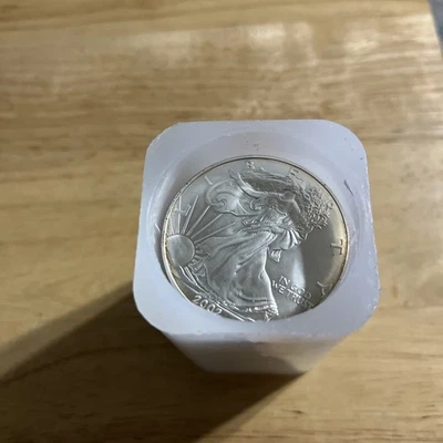 2002 Silver Eagle Roll - Image 1 of 2