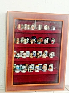 Colección variada de 52 dedales de colección + vitrina expositora - Imagen 1 de 24