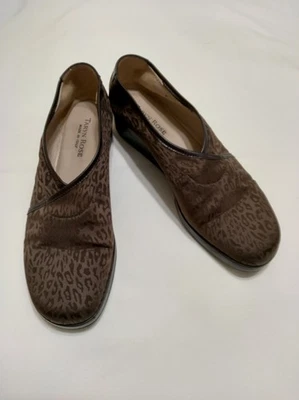 Zapatos de tacón de cuña Taryn Rose para mujer Kelsey marrón de tela y cuero talla 38/8 Foto 1 de 4