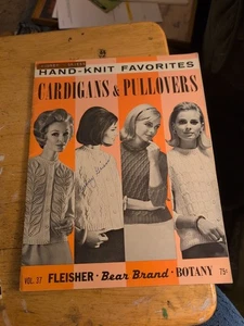 HANDGESTRICKTE LIEBLINGE - STRICKJACKEN & PULLOVER - BAND 37 - 1965 - Bild 1 von 1