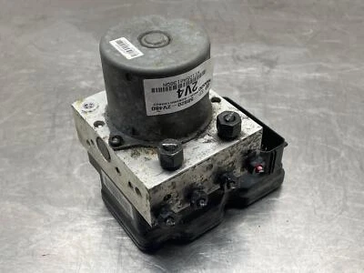 Conjunto de bomba de freno antibloqueo ABS 16 Hyundai Veloster OEM 77K 58920-2V480 15 17 Foto 1 de 4