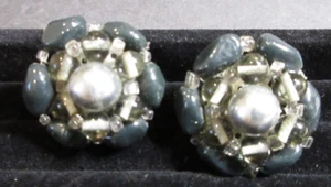 VINTAGE Clip On Earrings Black Onyx and Lucite Beads Clusters - Signed JAPAN - Picture 1 of 4