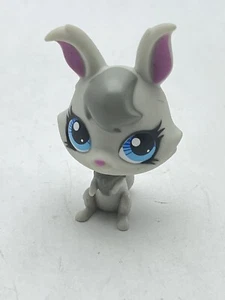 Littlest Pet Shop ~ #3293 ~ Conejo ~ 2 tonos gris rosa ~ ojos de punto azul - Imagen 1 de 3