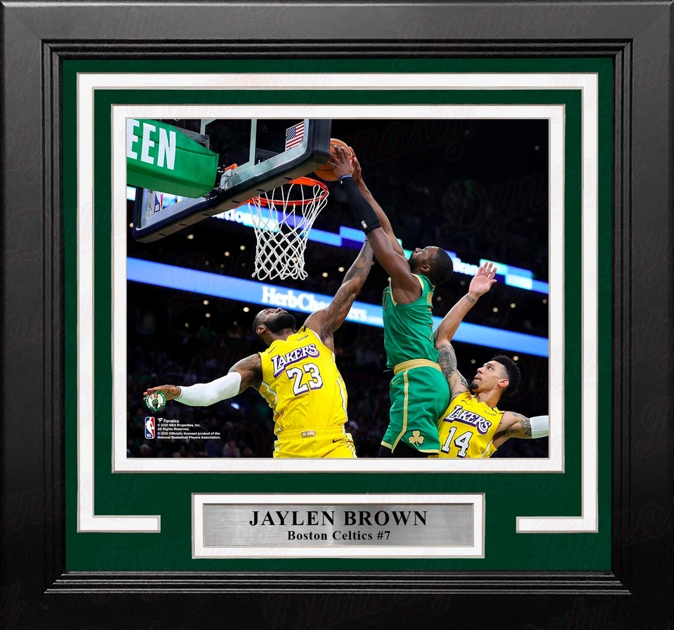 Foto de baloncesto enmarcada 8x10 de Jaylen Brown Dunks Over LeBron James Boston Celtics Foto 1 de 1
