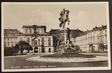 AK Mannheim - Schloss mit Kaiser-Wilhelm-Denkmal - Echtfoto - gelaufen 1940