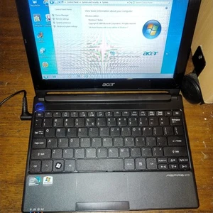 ACER Aspire PAV70 Intel N455 Netbook Windows 7 Starter Retro NO BATTERY LIFE - Picture 1 of 8