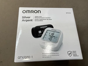 	OMRON Silver Misuratore di Pressione Arteriosa da Braccio Superiore - Sangue Clinicamente Validato	 - Foto 1 di 2
