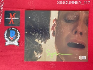 Sigourney Weaver autographed signed 8x10 photo Aliens Ripley Beckett COA - Picture 1 of 1