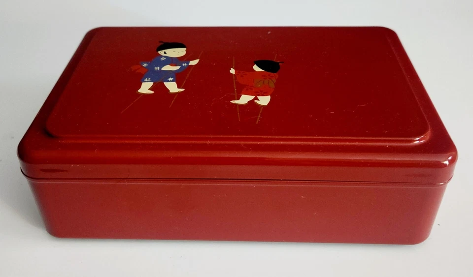 Japanese Laquered Plastic Bento Lunch Box 6.5 X 4.5" - Image 1 of 4