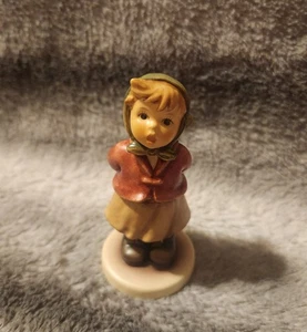 Goebel Hummel Membership Year 2004/05 Clear As A Bell Figurine #2181 TMK 8 3.75" - Picture 1 of 6