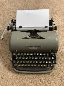 Vintage Remington Quiet-Riter Handschreibmaschine Miracle Tab mit Koffer 50er Jahre - Bild 1 von 9