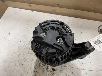 Generatore VOLVO V70 II SW 096047380 2.4 Diesel 136kw 2006 27080471 - Immagine 1 di 4