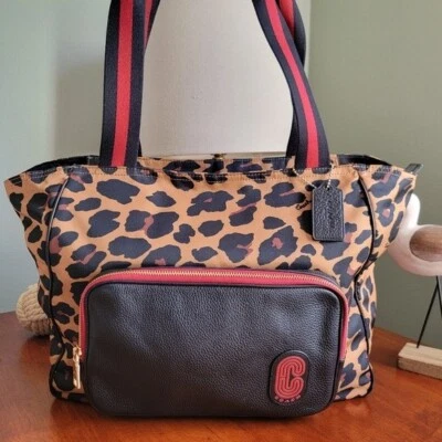 Bolso de Mano Coach C5668 Court Estampado de Leopardo Negro Guijarro Cuero Foto 1 de 4