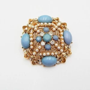Gold Tone Brooch Blue Cabochon Faceted Stones Pearls Crystal Rhinestone Filigree - Picture 1 of 7
