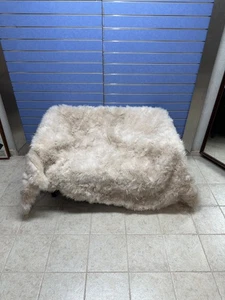 Natural Beige Mongolian Fur Throw Real Fur Bedspread / Blanket Rug Carpet - Picture 1 of 5