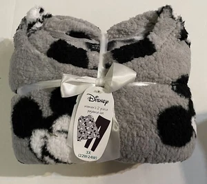 NWT Disney's Mickey Mouse 2 Piece Plus Size 3X 22W-24W Fast Ship! - Picture 1 of 5