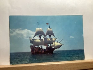 Mayflower II, Eel River: Plymouth, MA - Vintage Postcard - Picture 1 of 3