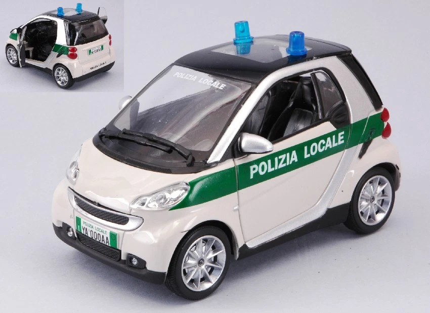 New Ray NY71453 SMART FORTWO POLIZIA LOCALE 1:24 Modellino - Immagine 1 di 1